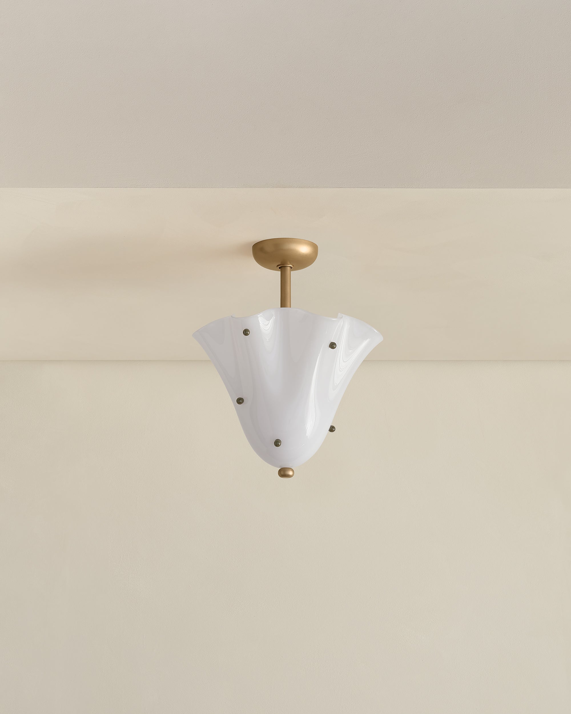 Fazzo Surface Mount