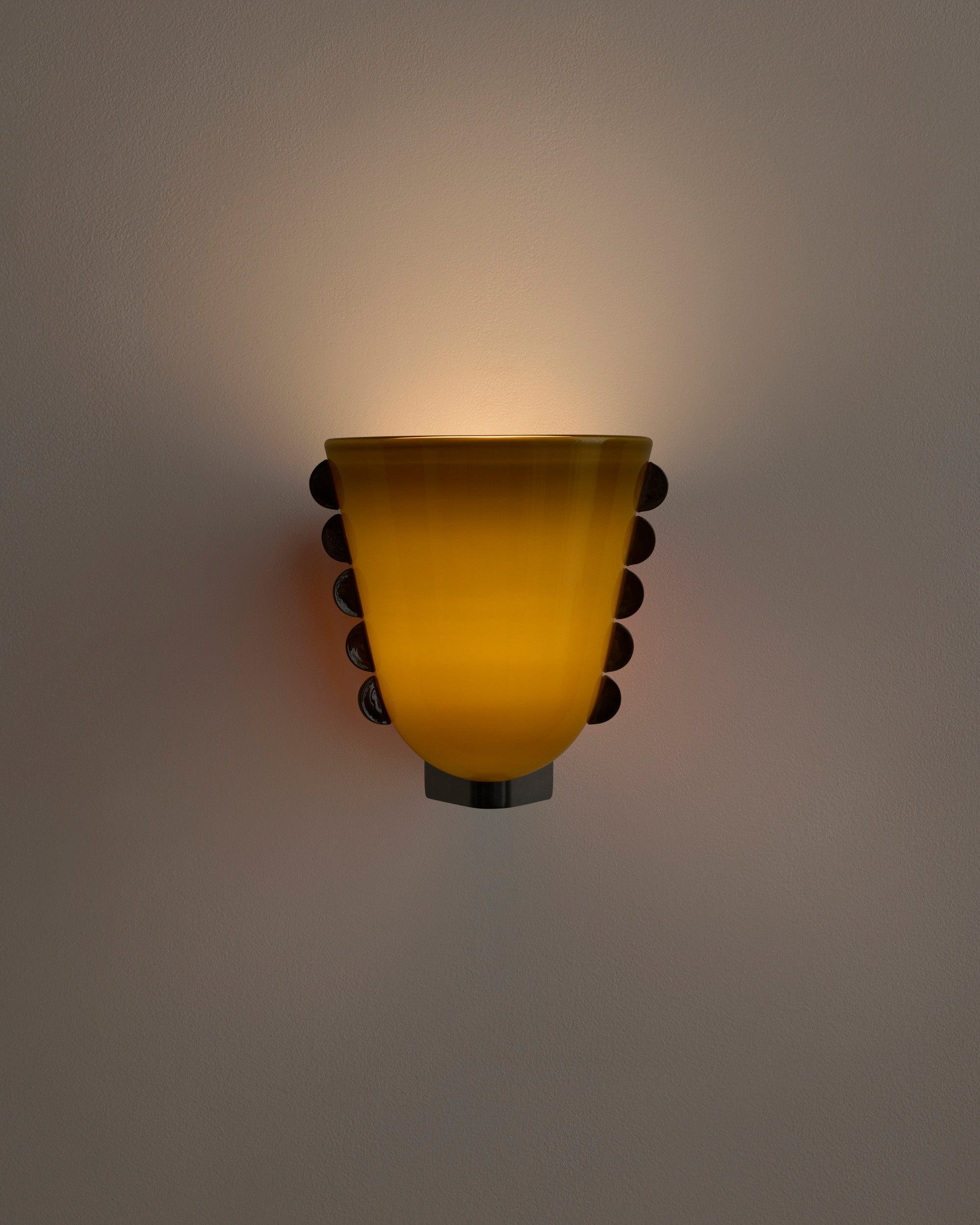 Calla Sconce, Medium