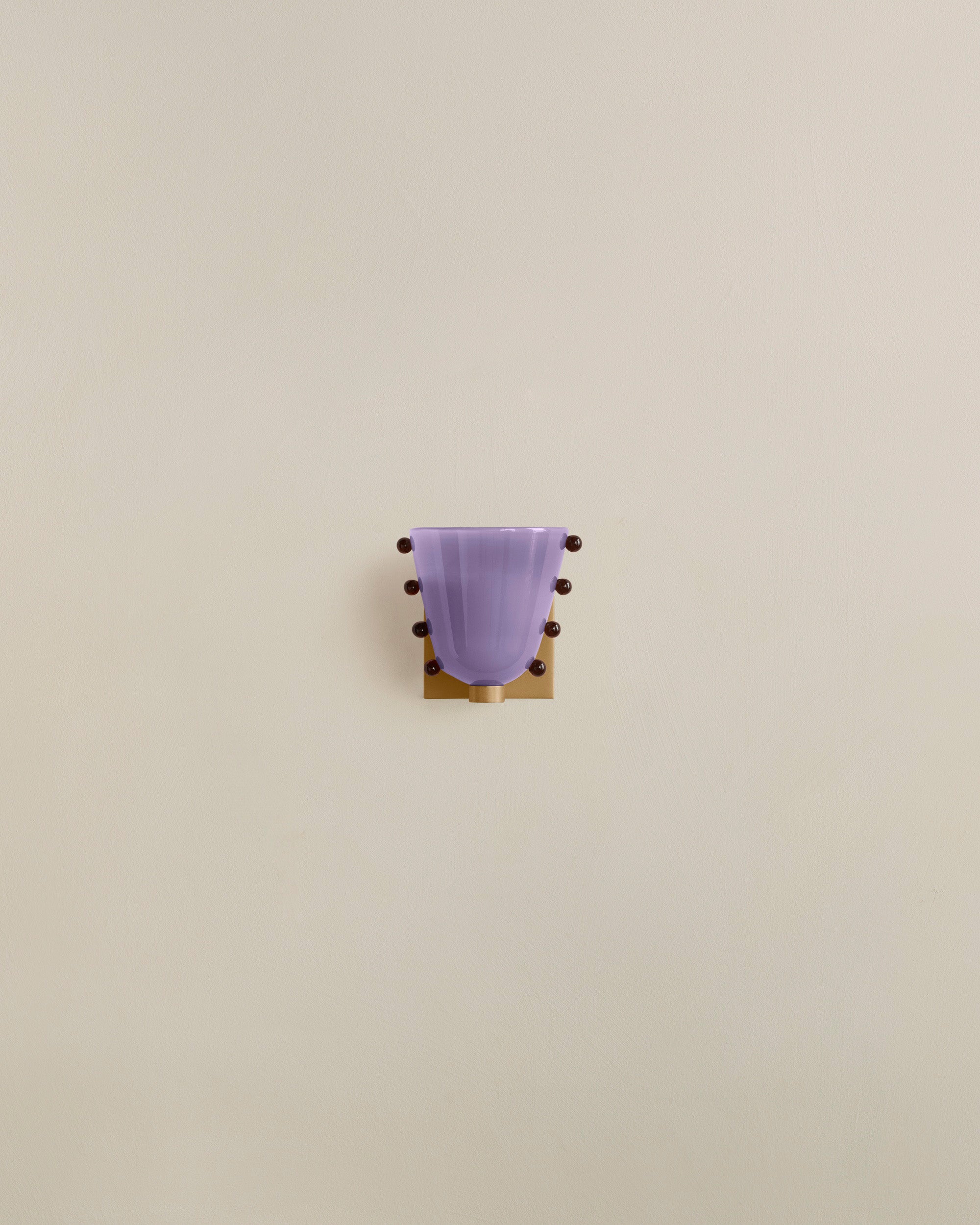 Gemma Sconce, Medium