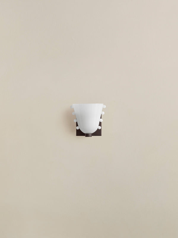 Gemma Sconce, Medium