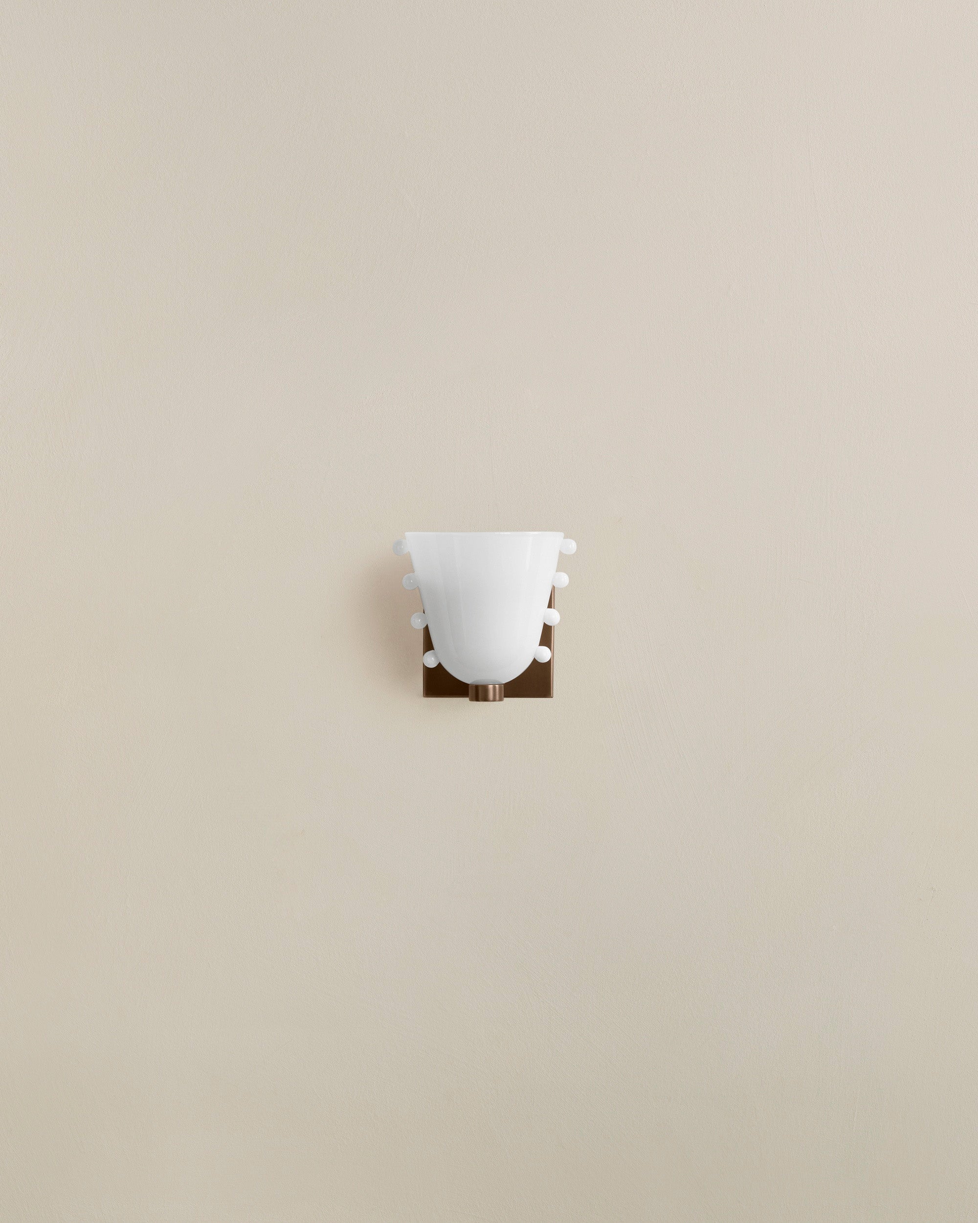 Gemma Sconce, Medium