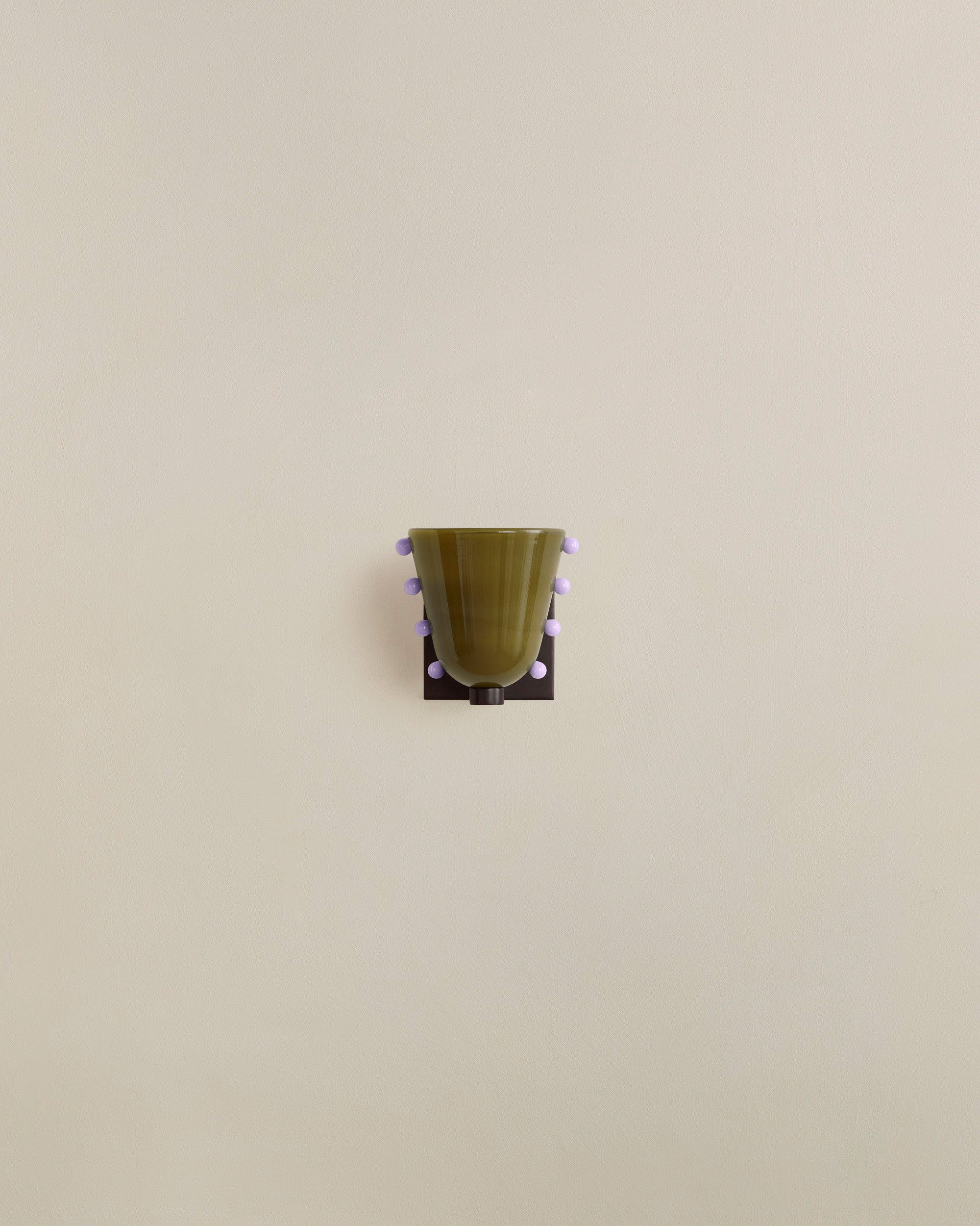 Gemma Sconce, Medium