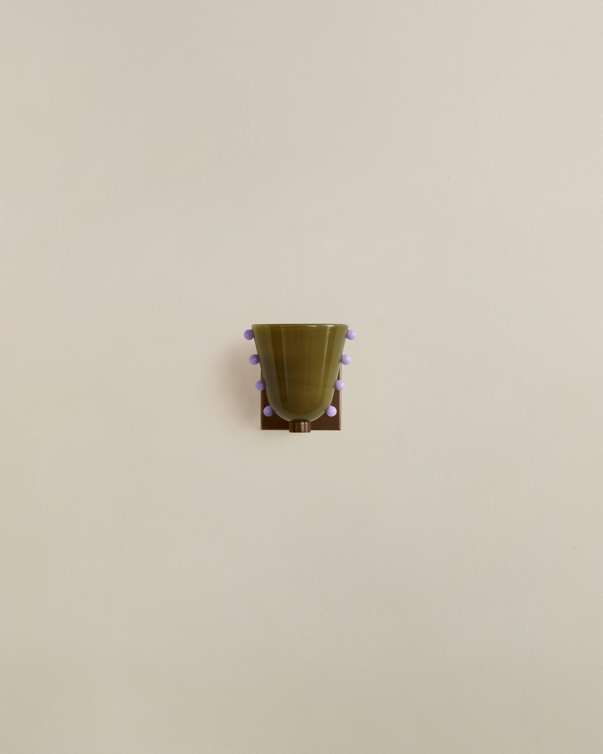Gemma Sconce, Medium