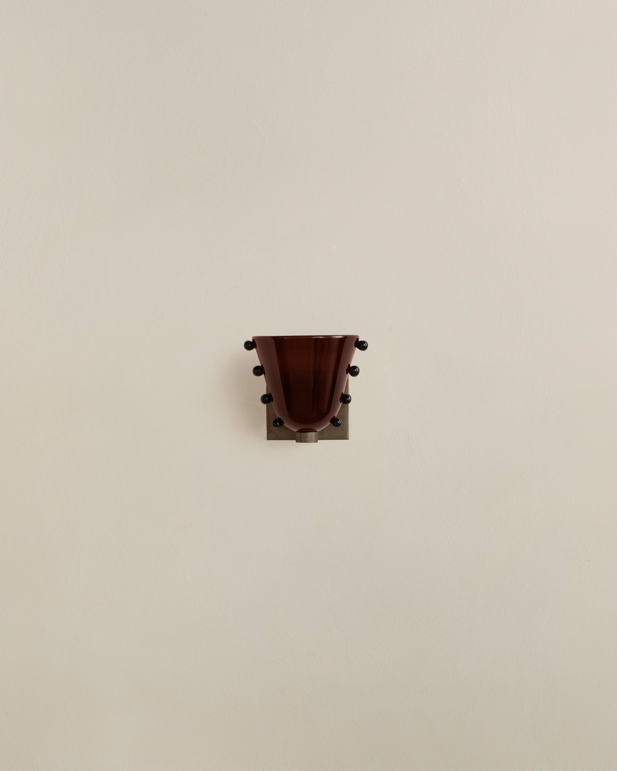 Gemma Sconce, Medium