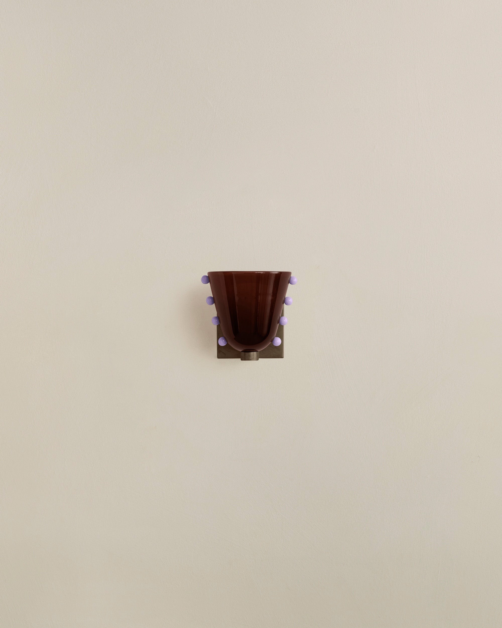 Gemma Sconce, Medium