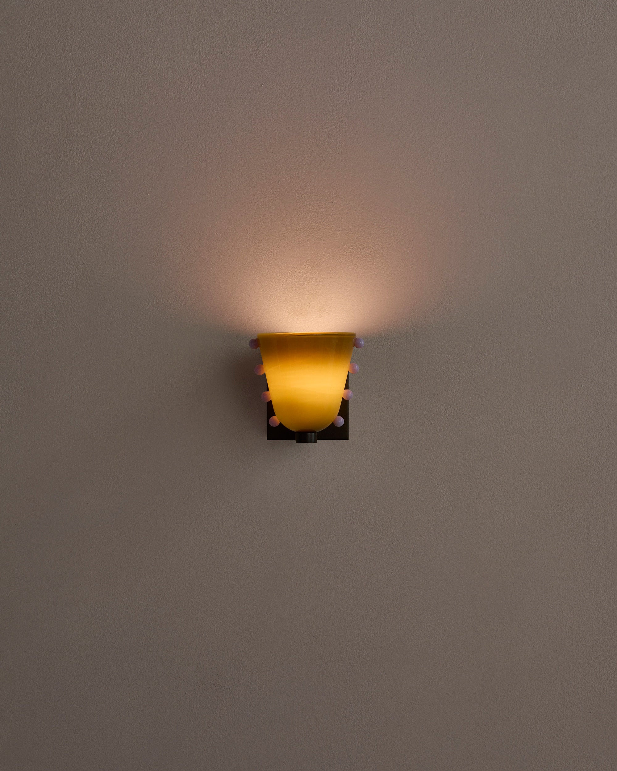 Gemma Sconce, Medium