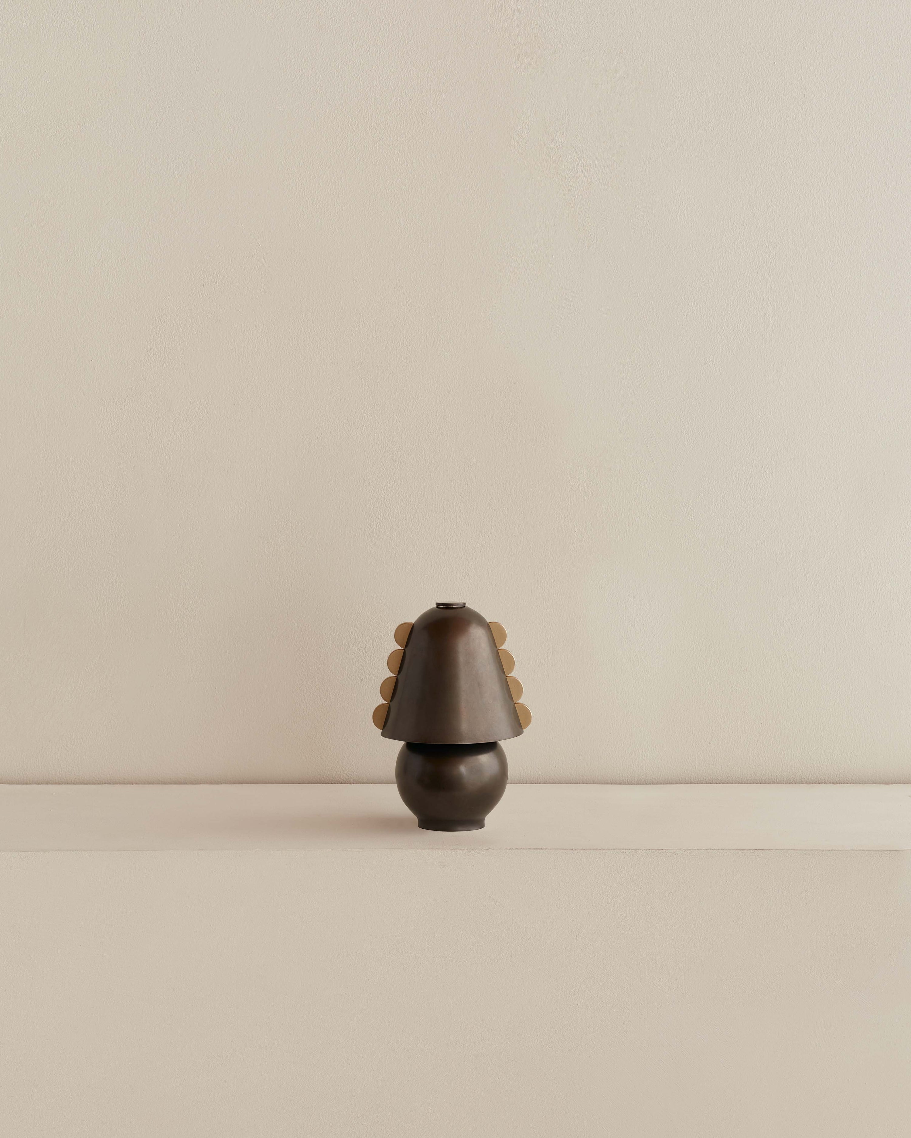 Brass Calla Table Lamp, Small