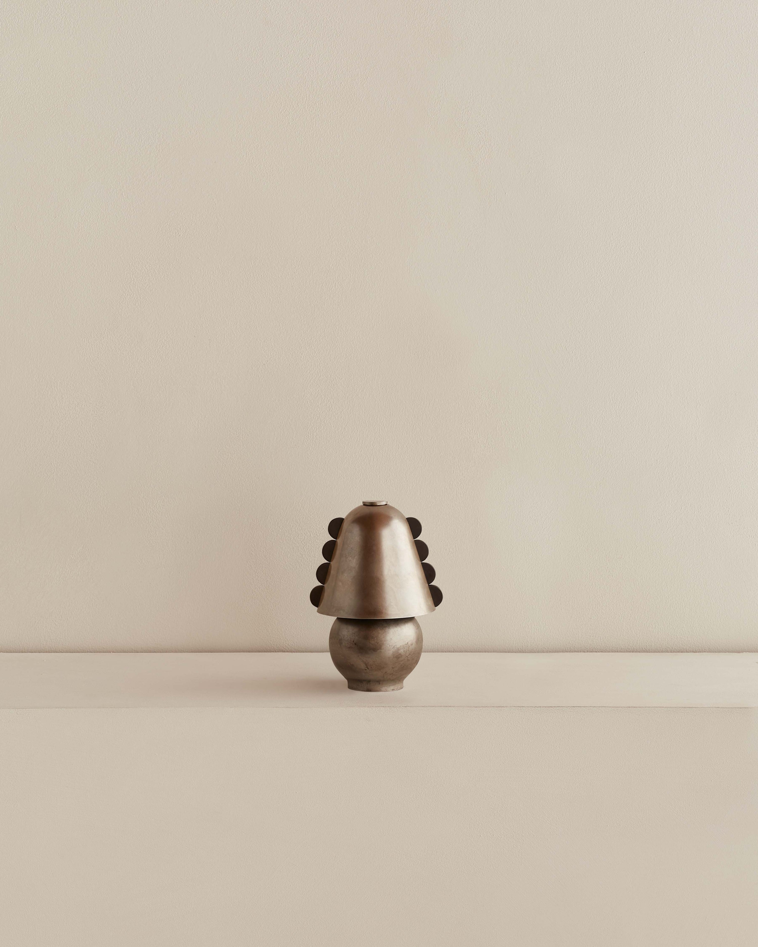 Brass Calla Table Lamp, Small