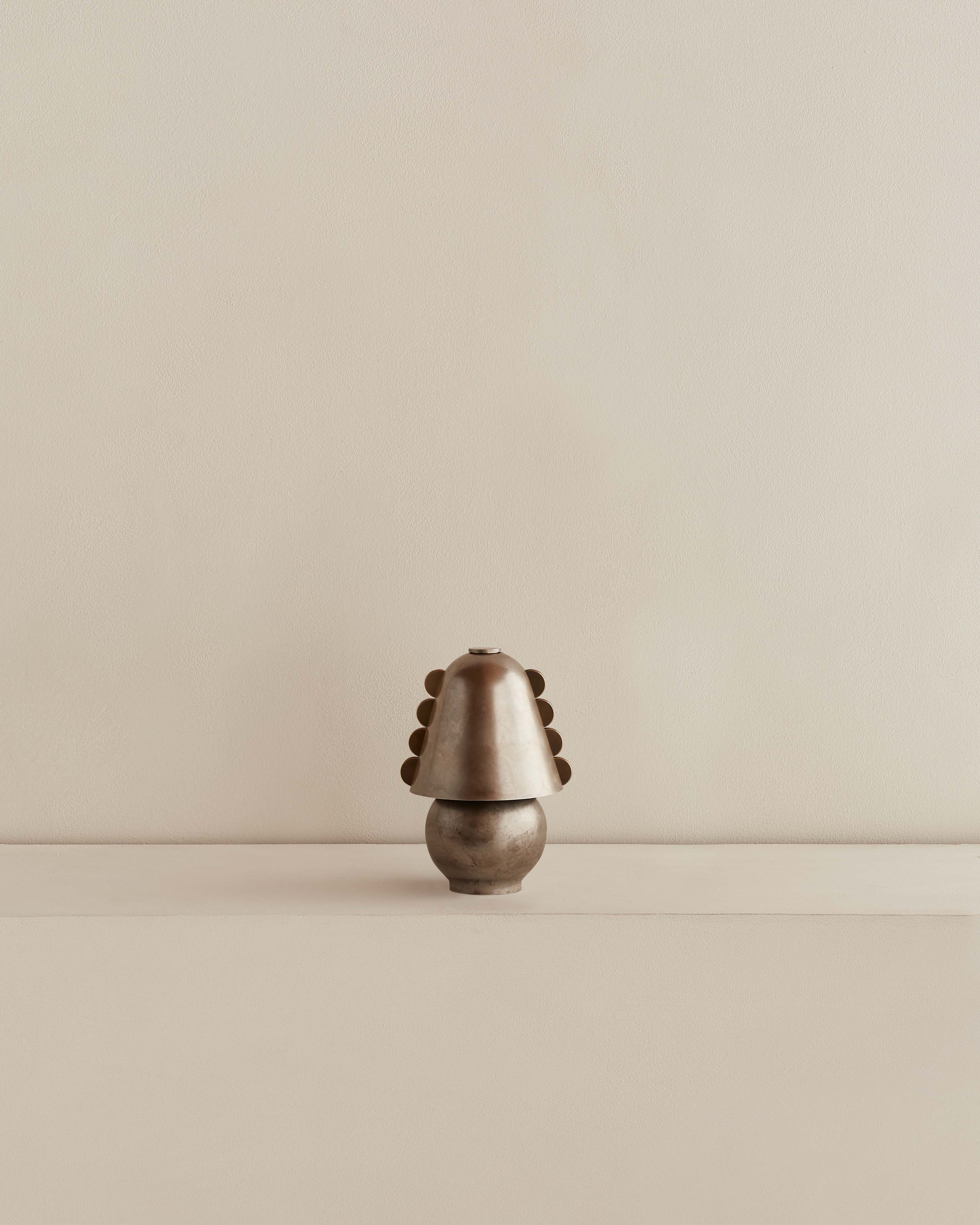 Brass Calla Table Lamp, Small